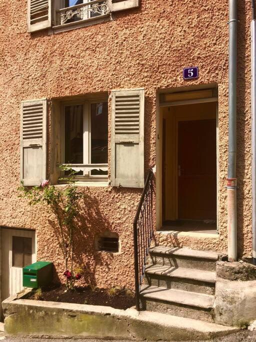 Charmant Logement & Terrasse Au Centre Historique Saint-Claude Eksteriør billede